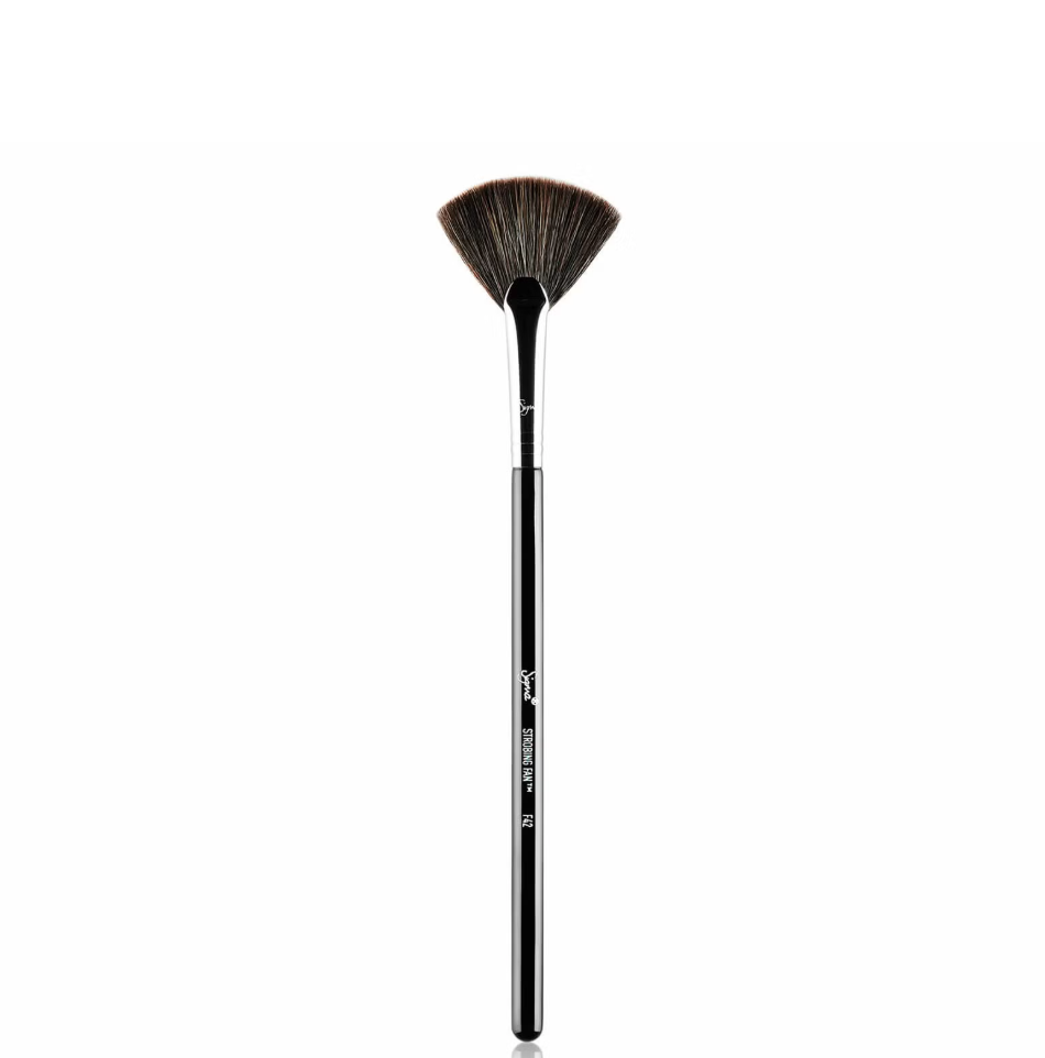 Sigma Beauty F42 Strobing Fan Brush