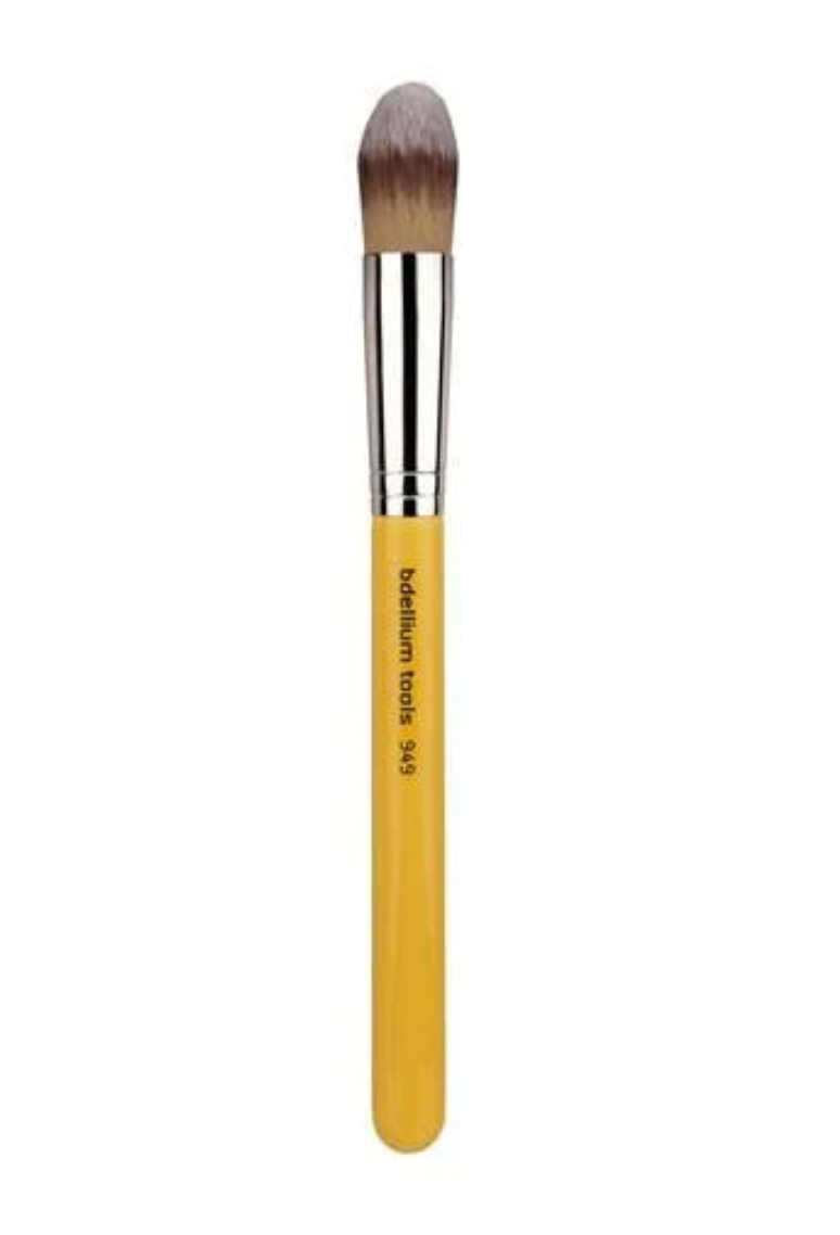 Studio 949 Pointed Foundation Brush
